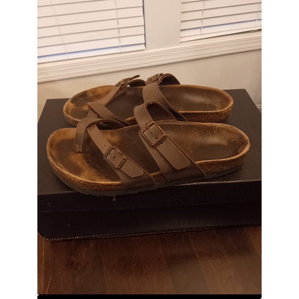 Birkenstock Arizona Leather Brown Size 37. US 6-6.5 Womens